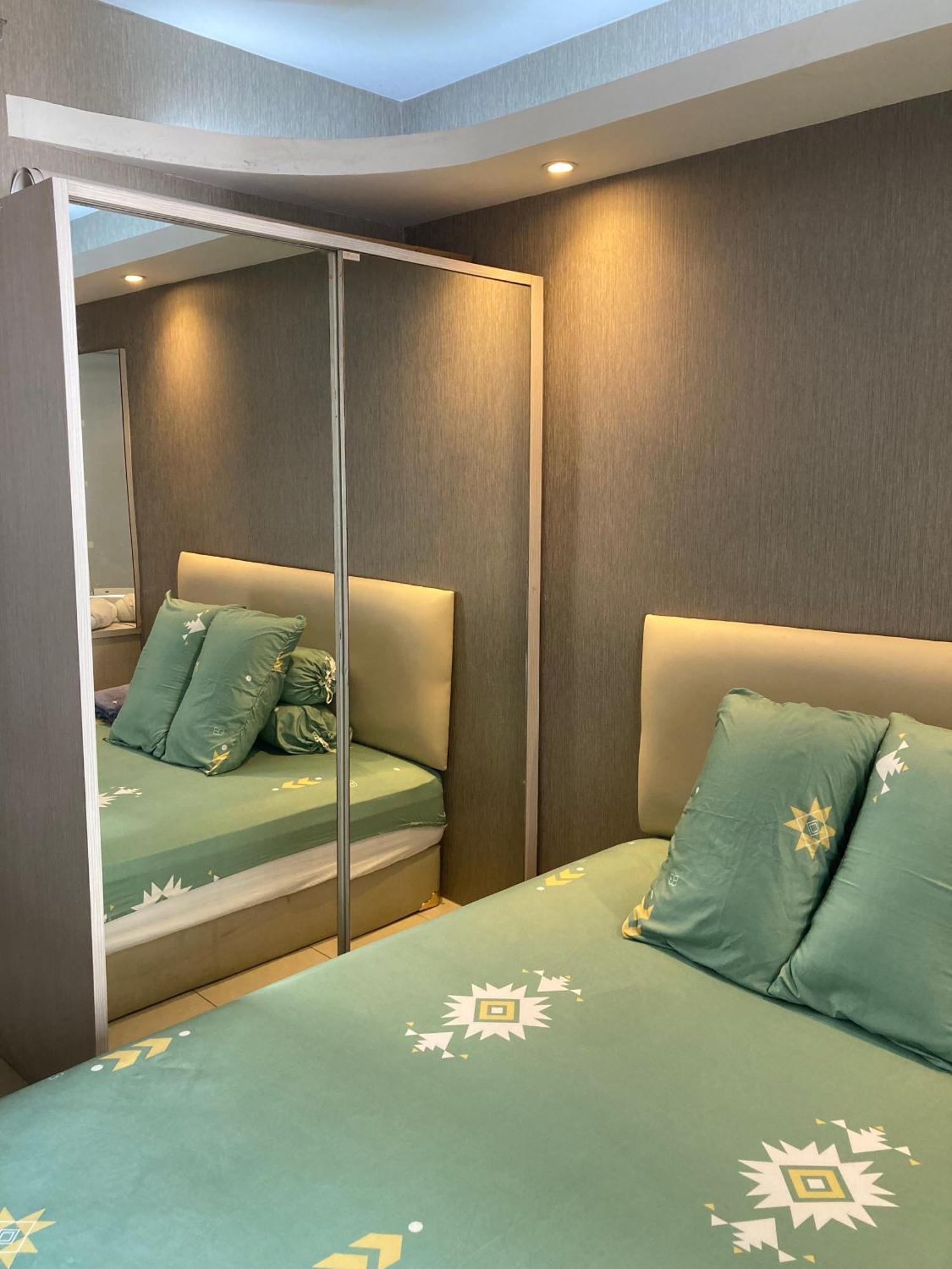 Green Bay Pluit Apartment - Indra Jakarta Exteriör bild